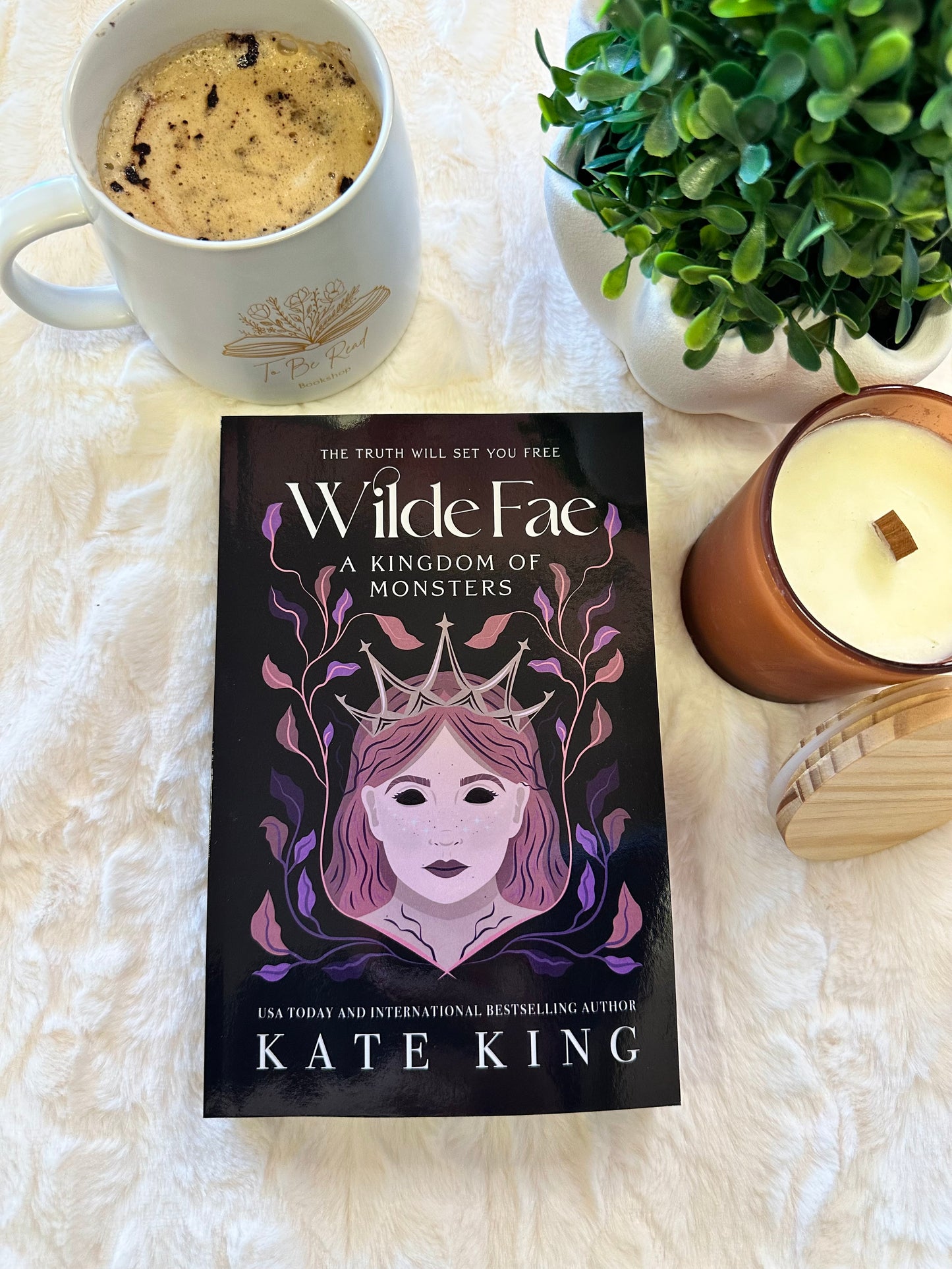 Wilde Fae: A Kingdom of Monsters by Kate King